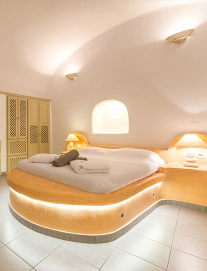 CHROMA SUITES, ΟΙΑ, ΣΑΝΤΟΡΙΝΗ